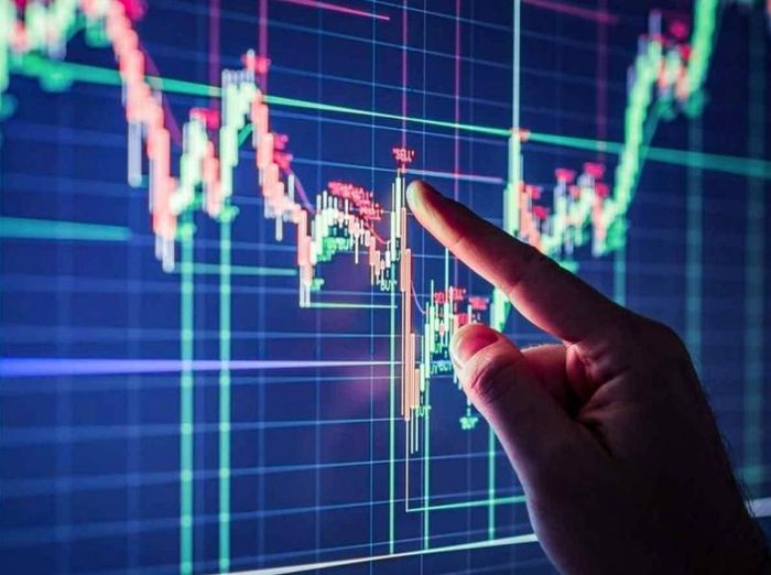 Lực cầu gia tăng tại nhóm blue-chips, đặc biệt ngân hàng và dầu khí, giúp VN-Index hồi phục mạnh hơn 22 điểm trong phiên