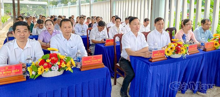 Đồng chí Huỳnh Hữu Trí, Uỷ viên Ban Thường vụ Tỉnh uỷ, Chủ nhiệm Uỷ ban Kiểm tra Tỉnh uỷ, dự lễ ra quân tại xã Vĩnh Hậu.