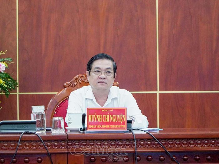 Phó Chủ tịch UBND tỉnh Huỳnh Chí Nguyện chủ trì hội nghị tại điểm cầu Cà Mau.