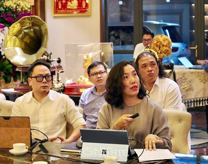 Bà Lê Thị Thu Hiền, Công ty Mỹ thuật Thiên Minh (Thành phố Hồ Chí Minh), thuyết minh ý nghĩa các mảng phù điêu trong công trình.