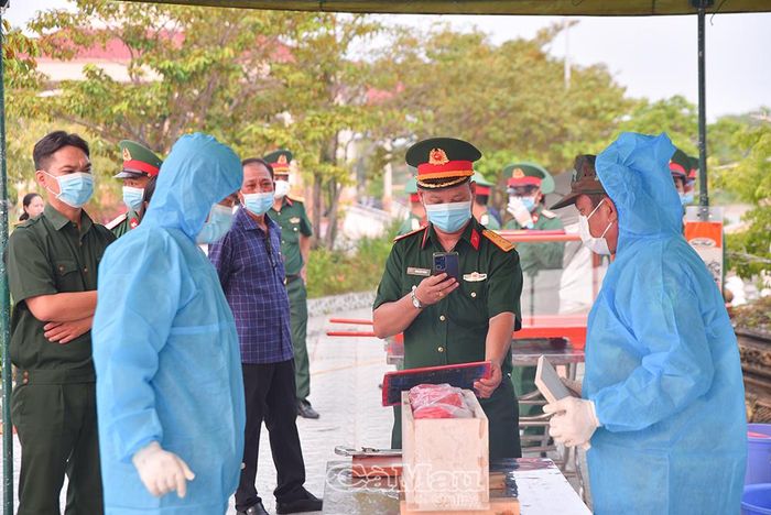 Tổ số hoá dữ liệu thực hiện nghiêm ngặt quy trình 15 bước, ghi nhận thông tin từng mẫu sinh phẩm hài cốt liệt sĩ.