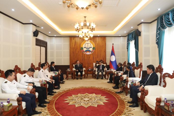 Quang cảnh buổi tiếp