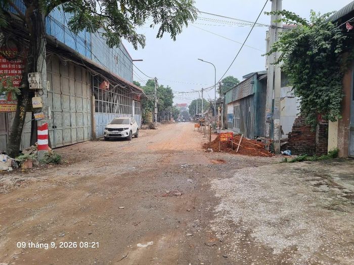 Chủ đầu tư yêu cầu nhà thầu đẩy nhanh tiến độ, phấn đấu hoàn thành tuyến đường trong năm nay. Ảnh: CTV
