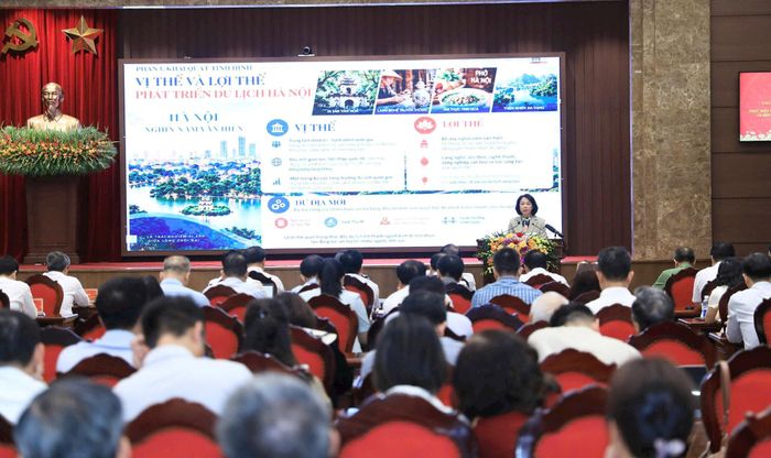 Phó Chủ tịch UBND thành phố Hà Nội Vũ Thu Hà quán triệt các nội dung tại hội nghị. Ảnh: Quang Thái