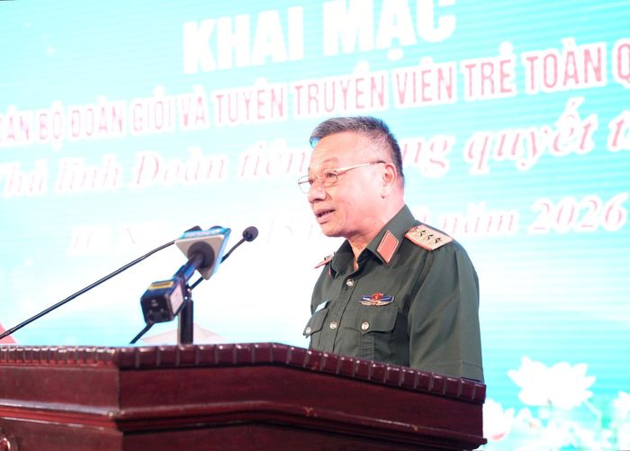 Thượng tướng Lê Quang Minh, Phó Chủ nhiệm Tổng cục Chính trị phát biểu tại hội thi. Ảnh: Hồng Thái