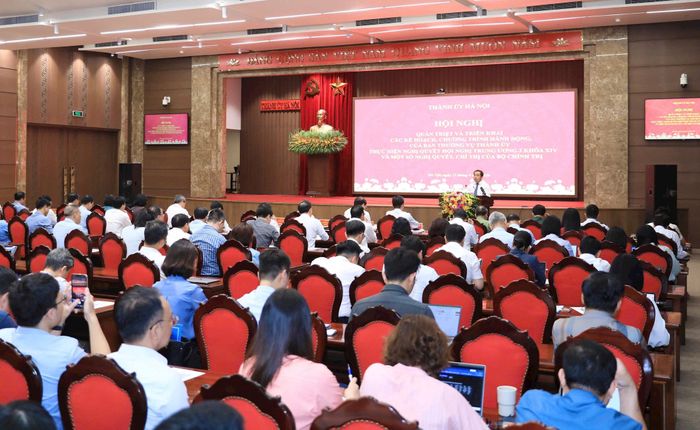 Quang cảnh hội nghị tại điểm cầu Thành ủy. Ảnh: Quang Thái