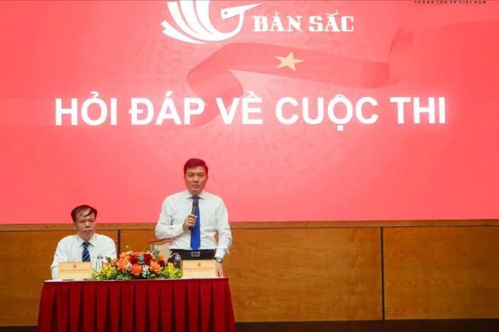 Ban Tổ chức giới thiệu về chương trình.