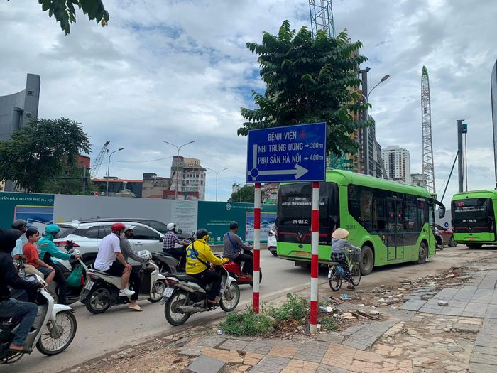 Từ ngày 15-9, Hà Nội điều chỉnh tổ chức giao thông tại nút giao Láng Hạ – Giảng Võ. Ảnh: Tuấn Lương.