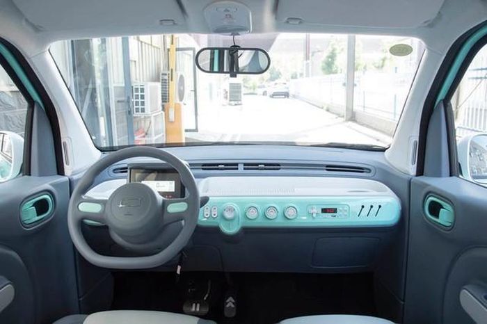 Khoang cabin của Bestune Xiaoma 2027 tiếp tục đi theo công thức thực dụng.