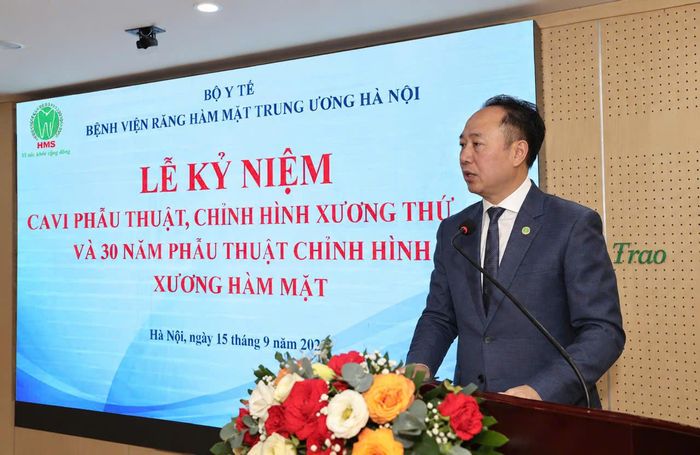 PGS.TS Trần Cao Bính, Giám đốc Bệnh viện Răng Hàm Mặt Trung ương Hà Nội phát biểu. Ảnh: Thái Bình