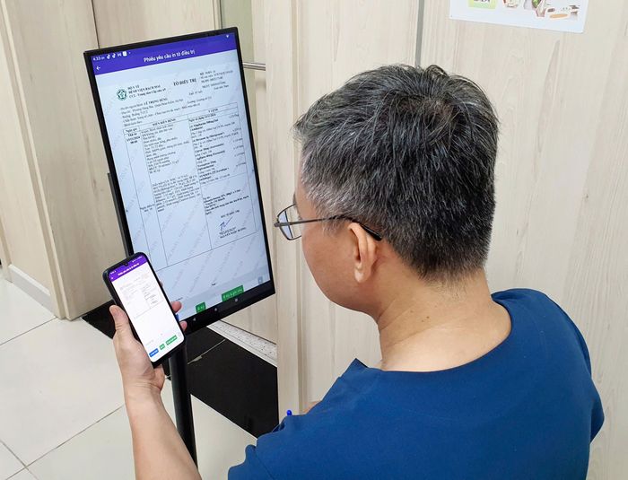 Triển khai bệnh án điện tử tại Bệnh viện Bạch Mai. Ảnh: Thế Anh