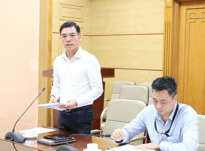 TS.BS Hà Anh Đức, Cục trưởng Cục Quản lý Khám, chữa bệnh, Bộ Y tế báo cáo về Đề án. Ảnh Trần Minh