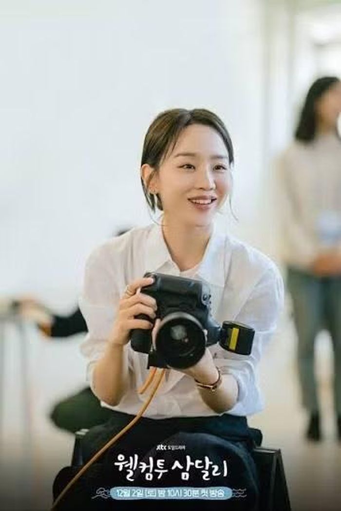 So với dàn diễn viên Hàn góp mặt trong "Tuổi Thanh Xuân", Shin Hye Sun là cái tên thành công nhất về mọi mặt: Có nhiều phim và vai diễn để đời, có giải thưởng danh giá. Lượt theo dõi trên Instagram của cô cũng cao nhất trong dàn diễn viên (hơn 5 triệu followers).