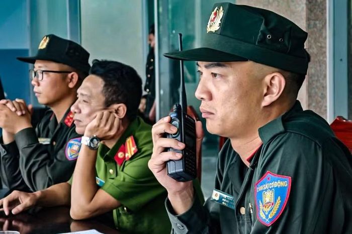 Từng khoa mục được các thầy giáo theo dõi chặt chẽ, kết quả của nhiều ngày rèn cán, luyện quân nghiêm túc thể hiện rõ trên thao trường