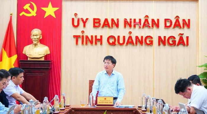 Phó Chủ tịch UBND tỉnh Quảng Ngãi Nguyễn Ngọc Sâm phát biểu tại buổi làm việc. Ảnh: BT.