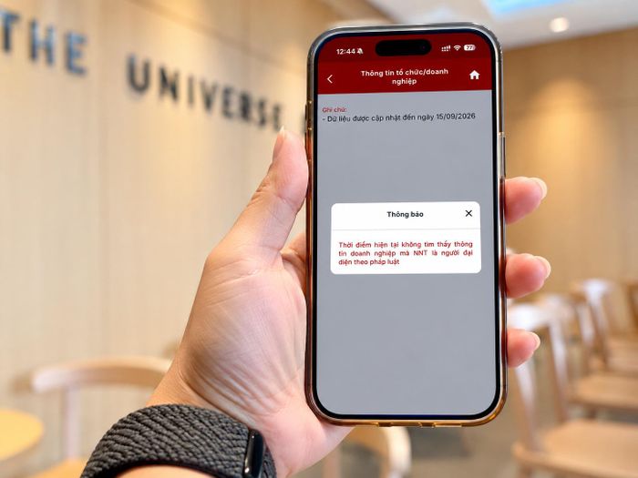  eTax Mobile sẽ hiển thị thông tin các doanh nghiệp mà người dùng đang đứng tên hoặc có liên quan. Ảnh: Quang Nam.