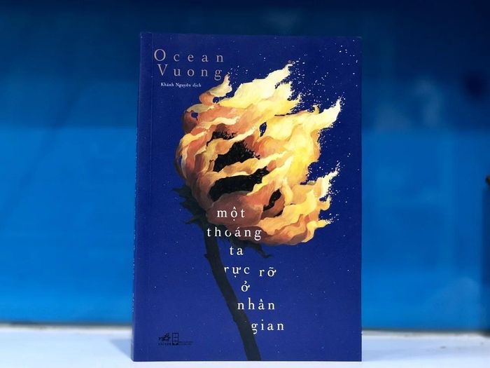 Một thoáng ta rực rỡ ở nhân gian (tựa tiếng Anh: On Earth We're Briefly Gorgeous) ra mắt tại Việt Nam vào tháng 12/2021. Ảnh: Y.N.