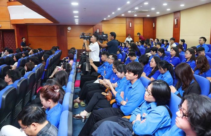 Thanh niên, sinh viên là lực lượng sẽ mang hình ảnh Việt Nam đi xa trong những thập niên tới. Ảnh: XUÂN TRẦN