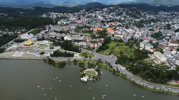 Khu vực Đà Lạt sở hữu hàng ngàn biệt thự, nhà ở cổ có giá trị về nghệ thuật, kiến trúc, văn hóa và lịch sử