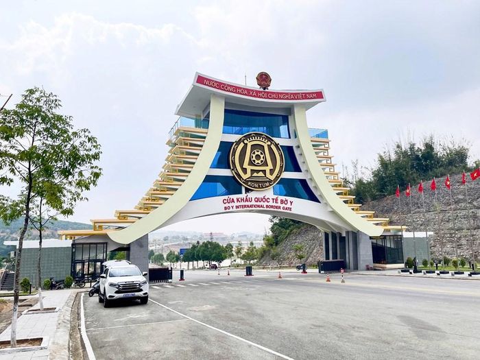 Bờ Y phát triển thành đô thị cửa khẩu quốc tế, thương mại biên giới và logistics
