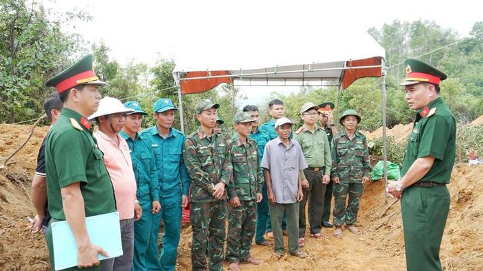 Đại tá Trịnh Công Sơn yêu cầu phối hợp chặt chẽ, mở rộng tìm kiếm hài cốt liệt sĩ, bảo đảm thận trọng, khoa học và an toàn
