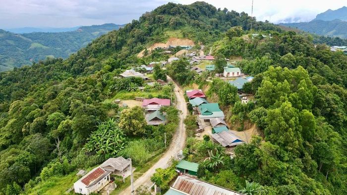 Một góc bản làng xã Huồi Tụ, Nghệ An. Ảnh: Ngọc Tú