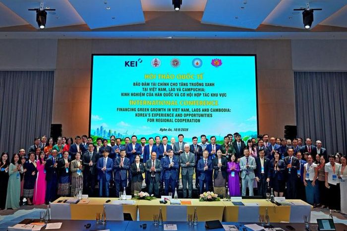 Hội thảo quốc tế “Bảo đảm tài chính cho tăng trưởng xanh tại Việt Nam, Campuchia và Lào: Kinh nghiệm của Hàn Quốc và cơ hội hợp tác khu vực - Ảnh: VASS