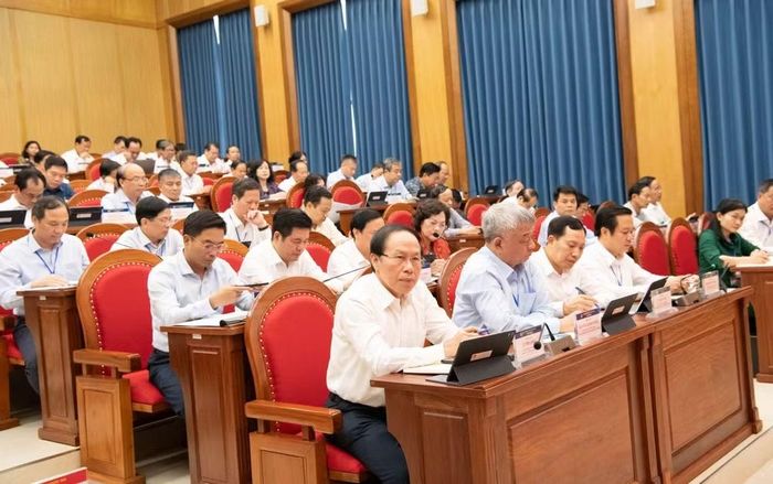 Các học viên dự nghe chuyên đề “Đổi mới tư duy xây dựng thể chế, pháp luật theo hướng kiến tạo phát triển, chuyển hóa thể chế thành lợi thế cạnh tranh và năng lực thực thi quốc gia" do đồng chí Trần Thanh Mẫn trình bày. (Ảnh: LÂM HIỀN)