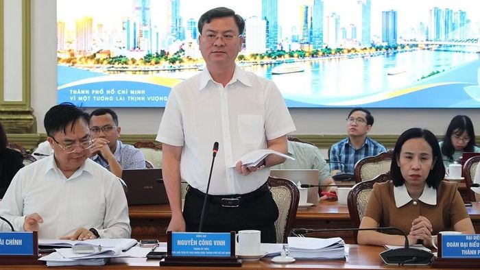 Phó Chủ tịch Ủy ban nhân dân thành phố Nguyễn Công Vinh phát biểu tại buổi làm việc. (Ảnh: Ủy ban nhân dân Thành phố Hồ Chí Minh)