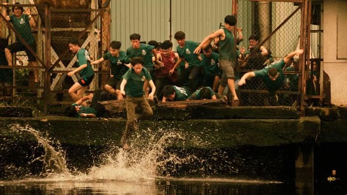 Các nạn nhân buộc phải tìm cách thoát thân và giành lại cơ hội sống. (Ảnh: Đoàn phim cung cấp)