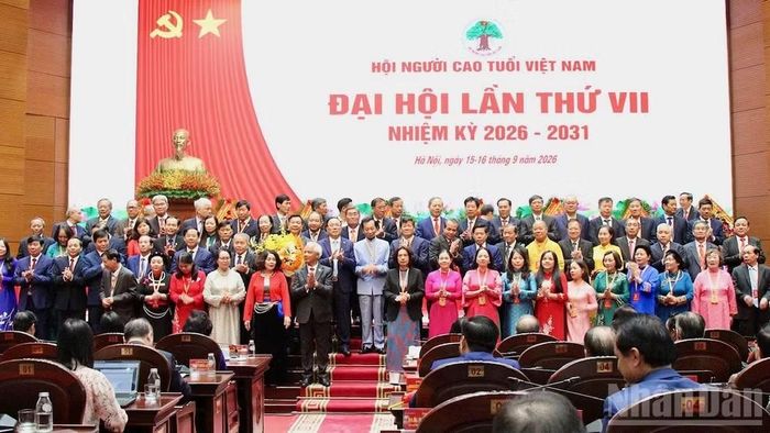 Ra mắt Ban Chấp hành Hội Người cao tuổi Việt Nam khóa VII, nhiệm kỳ 2026-2031. (Ảnh: NHẬT ANH)