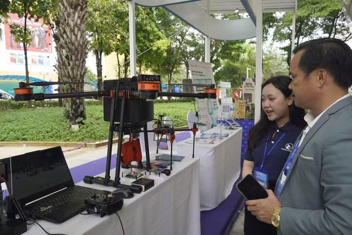 Sản phẩm drone của doanh nghiệp Thành phố Hồ Chí Minh. (Ảnh: ĐÌNH THÌN)