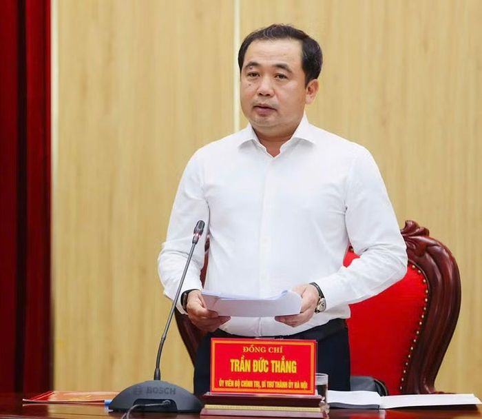 Đồng chí Trần Đức Thắng, Ủy viên Bộ Chính trị, Bí thư Thành ủy Hà Nội, Trưởng Đoàn kiểm tra, giám sát phát biểu kết luận tại hội nghị. (Ảnh: Đức Lam)