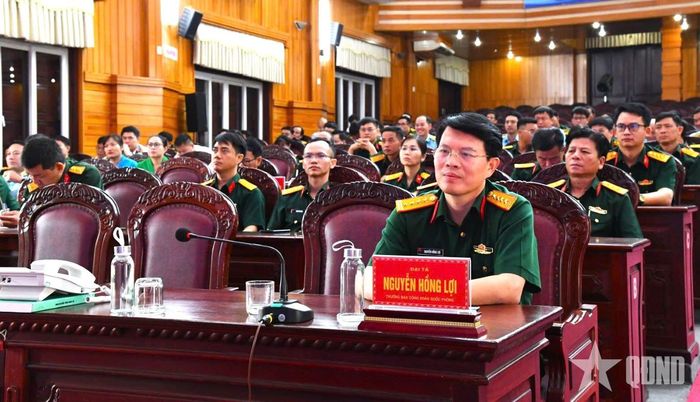Các đại biểu dự bế mạc.