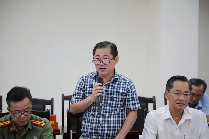  Đại diện Sở Nội vụ tỉnh An Giang thông tin về kết quả rà soát, thẩm định hồ sơ và chi trả chính sách theo Nghị định 178 của Chính phủ. Ảnh: NHẬT HUY 