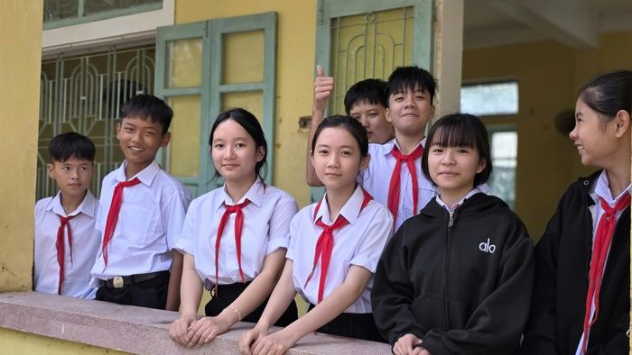  Sáng 16-9, tất cả học sinh khu vực biên giới tỉnh Quảng Trị đều đến trường sau đợt mưa lớn 