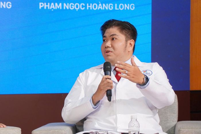  TS-BS Phạm Ngọc Hoàng Long, giảng viên Đại học Y khoa Phạm Ngọc Thạch, Phòng khám Đa khoa Ngọc Minh. Ảnh: Tam Nguyên 