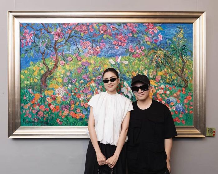 Trước cuộc gặp tại triển lãm, Đỗ Mạnh Cường nhiều lần nhắc đến Tăng Thanh Hà khi cô trở lại đóng phim sau thời gian dài vắng bóng. Cụ thể, khi biết nữ diễn viên nhận lời tham gia “Hoàng hậu cuối cùng”, anh rất vui và nhận định điện ảnh là nơi cô “thuộc về và tỏa sáng”. Ảnh: FB Tăng Thanh Hà.