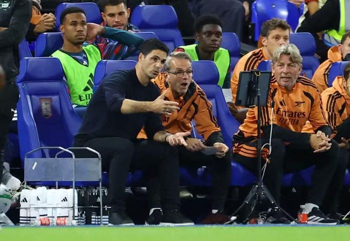 Trận này, HLV Mikel Arteta thực hiện tới 9 thay đổi so với đội hình thắng Sunderland cuối tuần trước. Dù xoay tua mạnh, 'Pháo thủ' vẫn tung ra sân nhiều gương mặt chất lượng và sớm kiểm soát thế trận. Ảnh: Reuters
