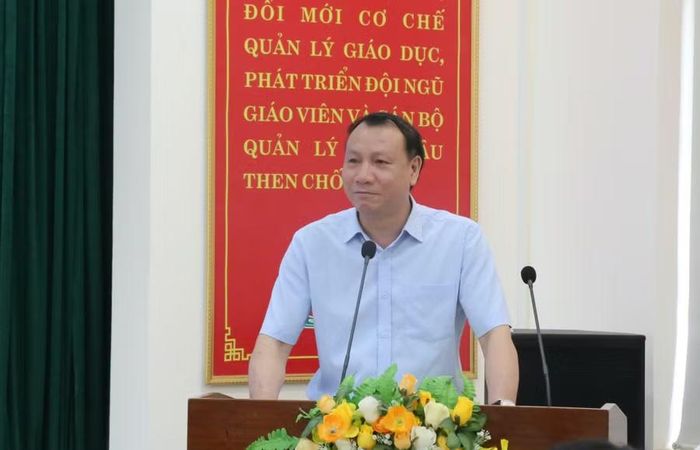 Ông Nguyễn Đức Sơn, Hiệu trưởng Trường Đại học Sư phạm Hà Nội chia sẻ tại hội nghị.