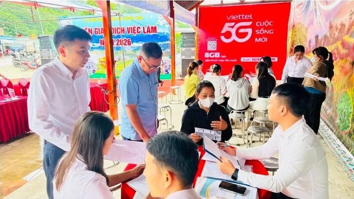 Cơ hội việc làm được kết nối đến tận thôn, bản.