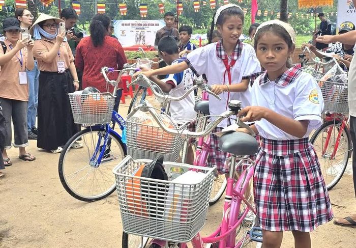 Ngành Giáo dục ĐBSCL hướng đến mục tiêu để các khoản thu không là gánh nặng cho phụ huynh, học sinh.