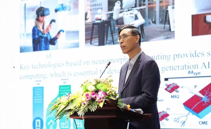 GS. Kea-Tiong (Samuel) Tang - Phó Chủ tịch IEEE Circuits and Systems Society, Đại học Quốc gia Thanh Hoa.
