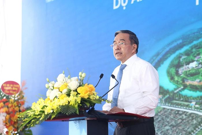 Ông Phạm Thiếu Hoa, Chủ tịch HĐQT Công ty Cổ phần Vinhomes phát biểu tại buổi lễ. (Ảnh: Tống Thoan)