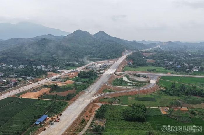 Các đơn vị đang nỗ lực thi công để đưa cao tốc Tuyên Quang - Hà Giang vào khai thác.