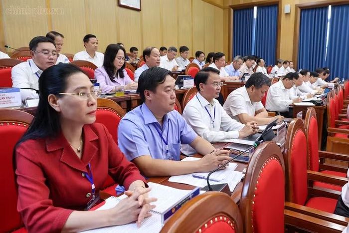 Các đồng chí Ủy viên Trung ương Đảng khoá XIV tham dự lớp học - Ảnh: CP