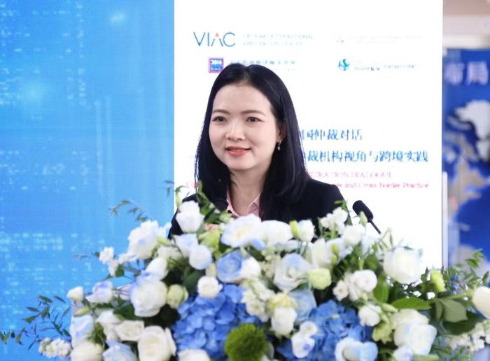  Bà Vũ Thị Hằng, Trưởng ban kiêm Phó Tổng Thư ký Ban Thư ký tố tụng VIAC chia sẻ tại chương trình. ﻿(Ảnh: Xuân Ngọc) 