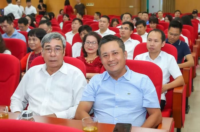 Các đại biểu tham dự đại hội