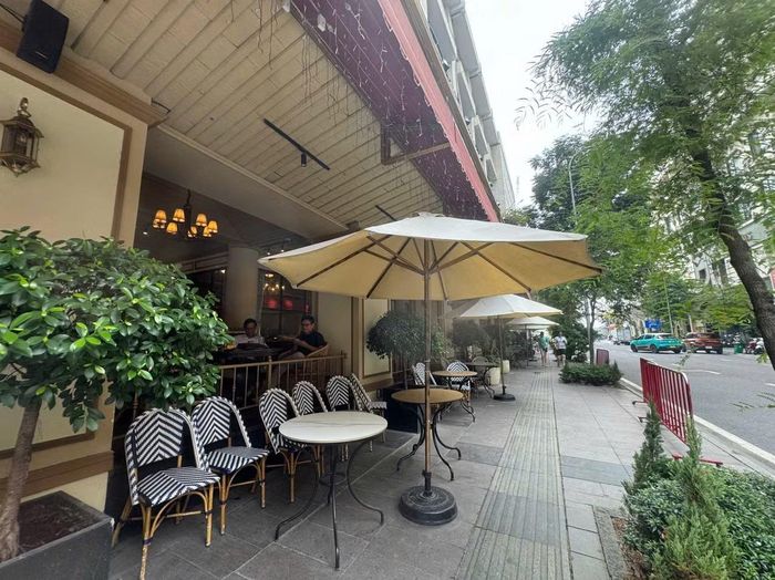 Báo cáo tài chính của Seaprodex đang ghi nhận hơn 692 tỷ đồng liên quan khu đất 2 - 4 - 6 Đồng Khởi. Seaprodex cũng hoàn tất nghĩa vụ tài chính, được cơ quan thuế xác nhận đã nộp tiền đất ngày 24/1/2017 và Sở Tài chính TPHCM xác nhận hoàn thành nghĩa vụ 3 ngày sau đó.