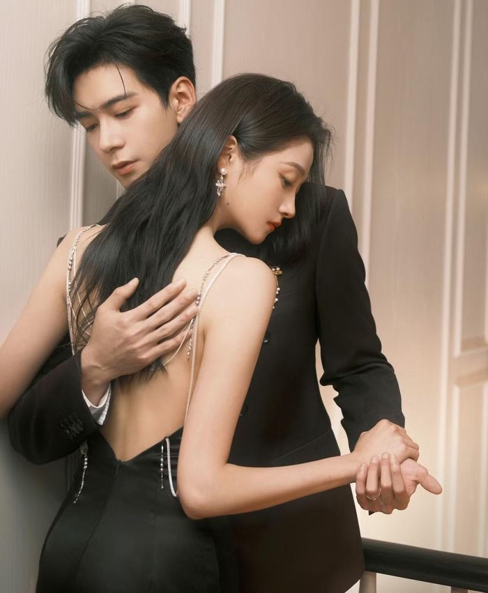 Vẻ đẹp nữ tính của Quan Hiểu Đồng được phát huy hết mức trong Hồng chưởng.